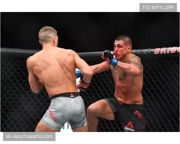 康纳训练完直接刷掉六位数账单，这人花钱比出拳还快