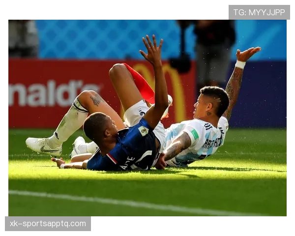 接触犯规判罚标准到底哪里容易被误解？专家教你看规则